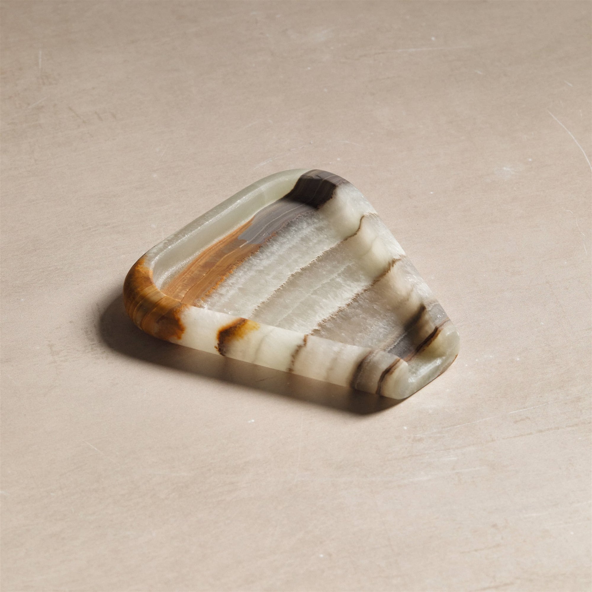 Gaia stone spoon rest made of green onyx