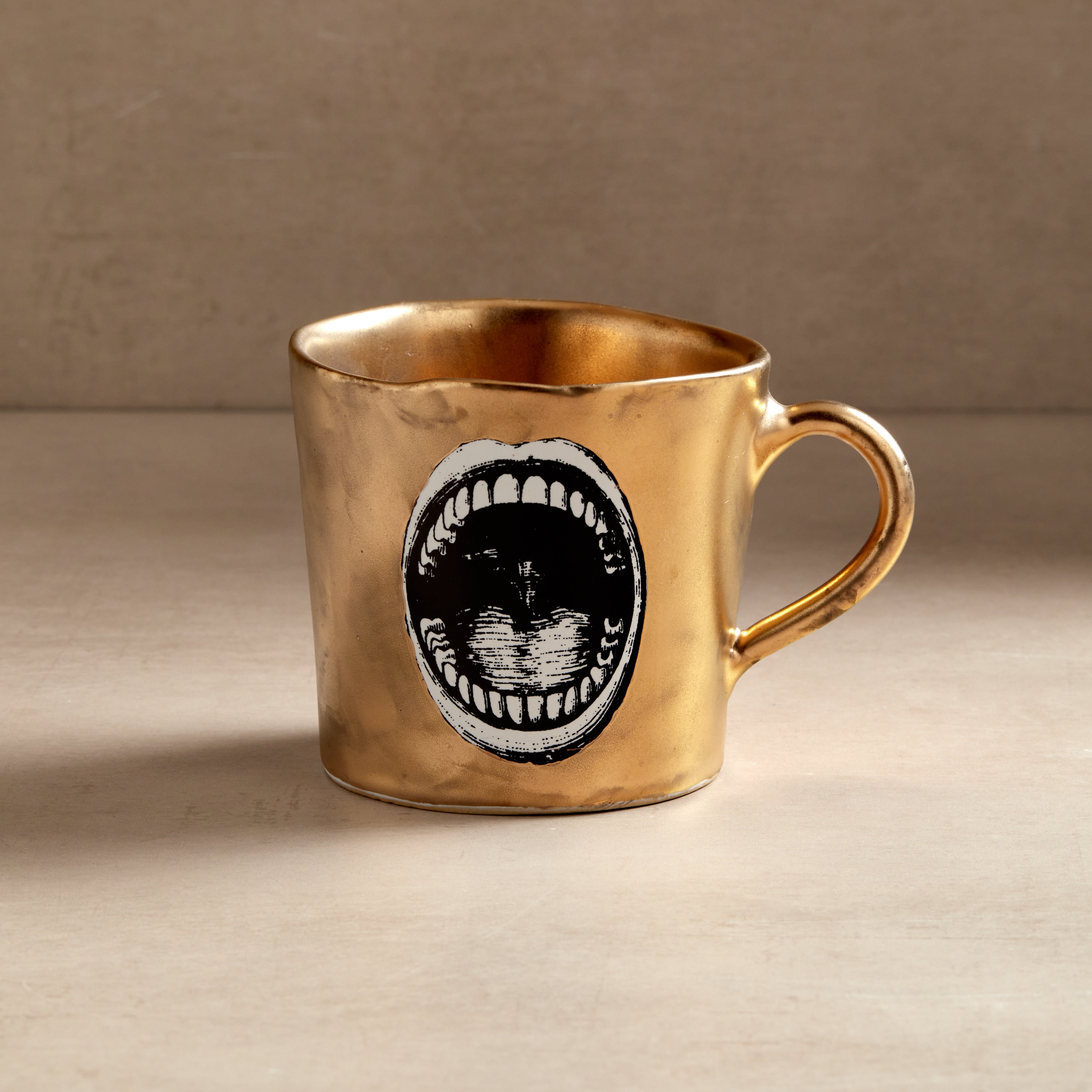 KUHN KERAMIK BIG MATTE GOLD COFFEE CUP- MOUTH - Studio H Collection