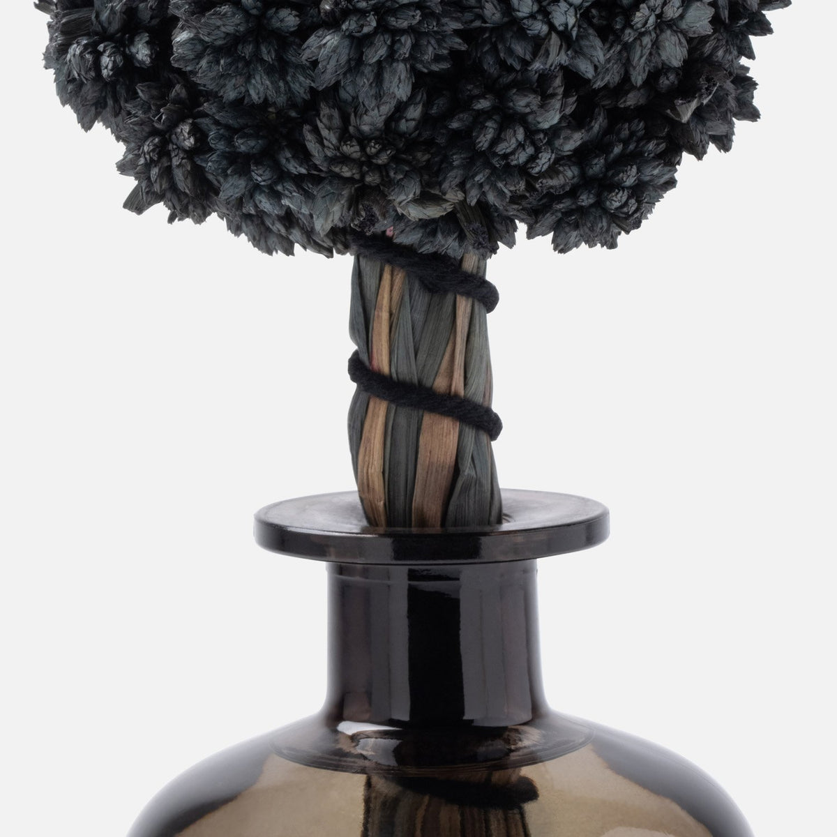 Port Diffuser Thucassi Ferrum Diffuser - Foreign Port - Studio H Collection